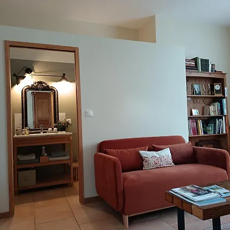 Δωμάτια σε οικογενειακή κατοικία Le Jardin Du Rossignol *